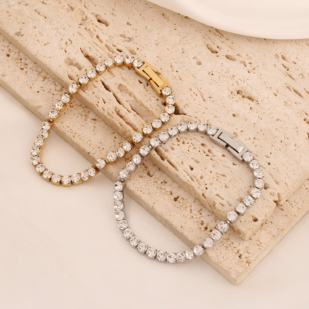 Minimalist Diamond-studded