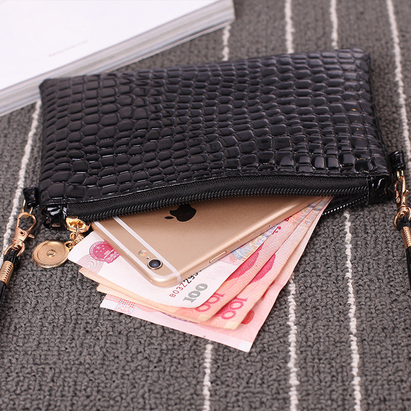 Stylish women's small bag