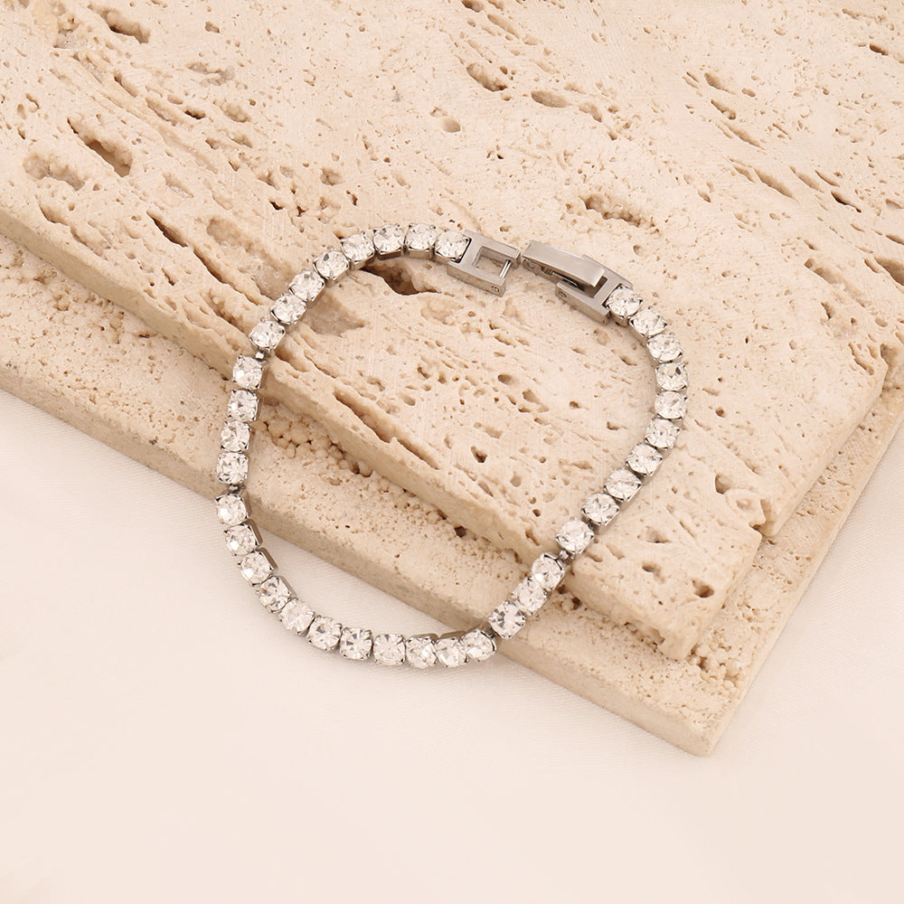 Minimalist Diamond-studded